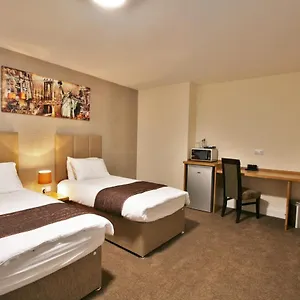 New County & Serviced By Roomsbooked Hotel Gloucester